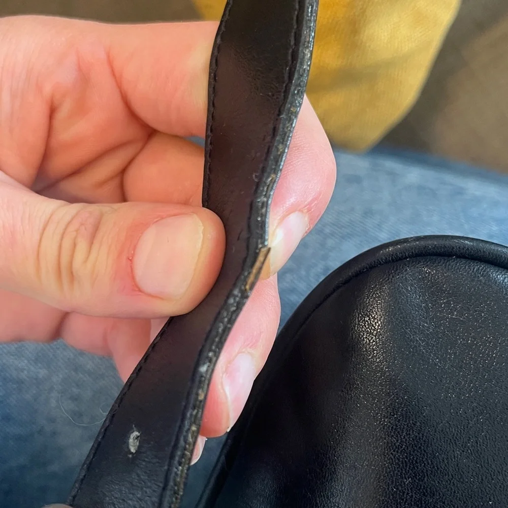 Vintage Celine Triomphe Flap Box Bag in Midnight gold hardware - Picture 12 of 16